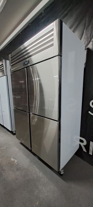 Armario Frío estatico 4 Puertas Acero Inox