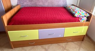 Cama nido de madera con cajones en muy buen estado