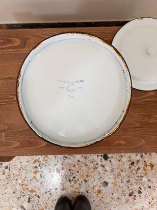 Vaso da notte vintage con coperchio