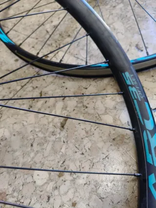 Juego Llantas race face 29 ARC 30