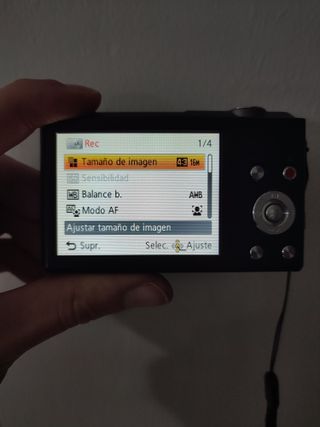 Cámara Panasonic Lumix DMC-SZ3 + Accesorios