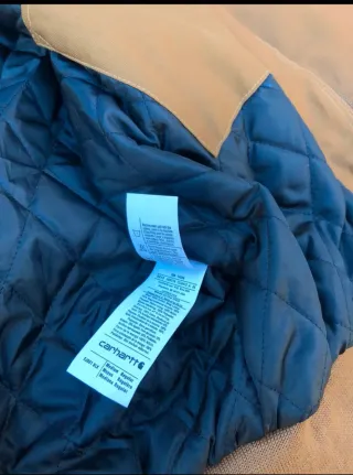 Chaqueta Carhartt Marrón con Capucha