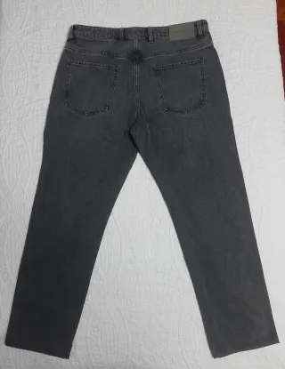 Pantalón tejanero de Massimo Dutti