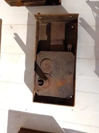 Lote 9 cerraduras antiguas