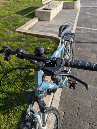 Bicicleta Trekking Azul