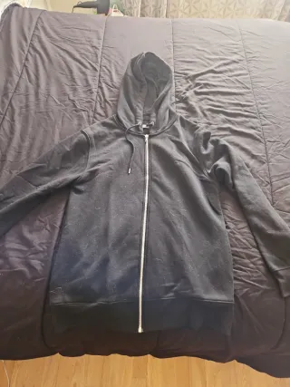 REGALO SUDADERA CON GORRO TALLA M- Chándal JOMA.