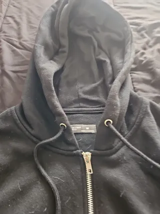 REGALO SUDADERA CON GORRO TALLA M- Chándal JOMA.