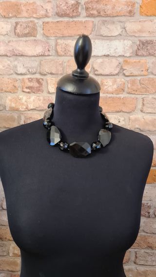 Collana vintage Butler & Wilson in cristallo nero
