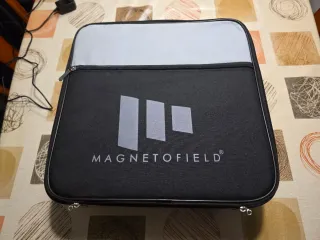 Magnetofield 100 Gauss