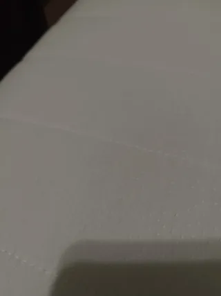 Cama articulada con mando.