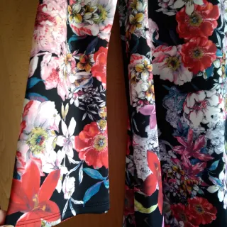 Vestido estampado floral manga larga