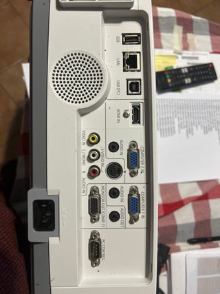 Proiettore NEC M260XS