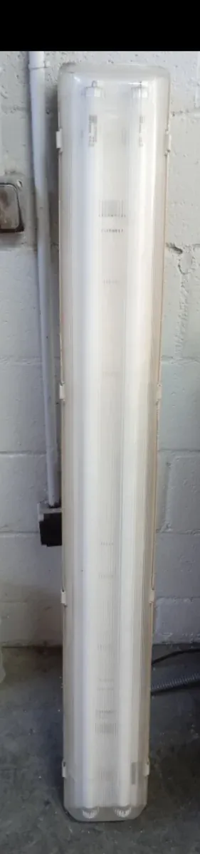 Pantalla fluorescente 2 tubos