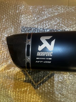 Escape Akrapovic Yamaha MT-09 2021-2025