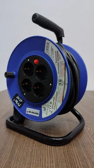 Enrollacables 4 tomas SCHUKO