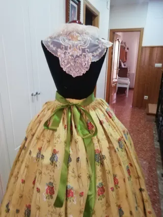 Falda Fallera Niña 8 Años con Manteletas