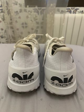 Zapatillas Nike Blancas y Negras