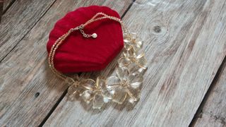 Collana Butler & Wilson fiori cristallo