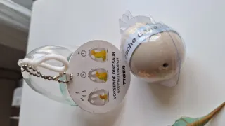 Conjunto di mini dinosauri in plastica