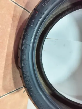 Neumático metzeler 18"