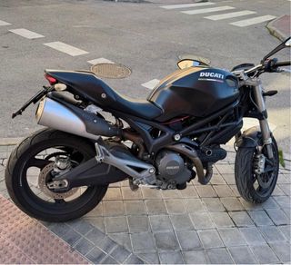 Ducati Monster 696 A2