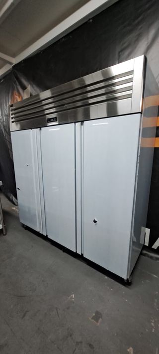 Armario Frío Ventilado 3 Puertas Inox Nuevo