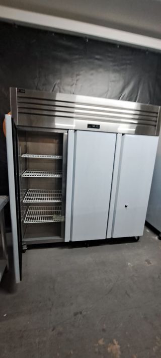 Armario Frío Ventilado 3 Puertas Inox Nuevo