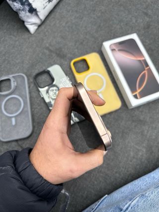 iPhone 16 Pro Max 512GB Plata