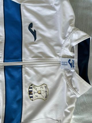 Chaqueta deportiva Joma blanca y azul