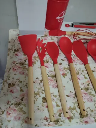 Set 12 Mestoli Silicone e Legno