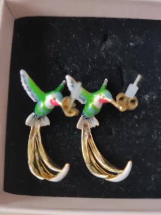 Conjunto Colibrí Colgante y Pendientes