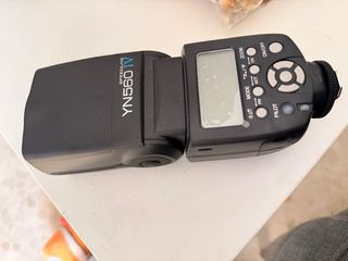 Flash YONGNUO YN560 IV Speedlite Potente