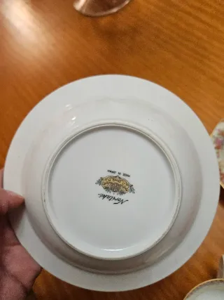 Juego 2 tazas y platos de porcelana