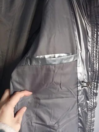 Plumífero largo plateado mujer