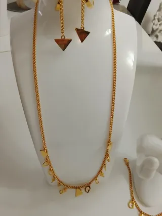 Disponible Conjunto completo Guess Acero Dorado