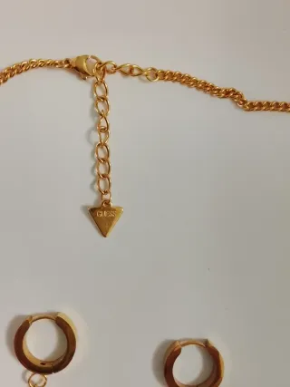 Disponible Conjunto completo Guess Acero Dorado