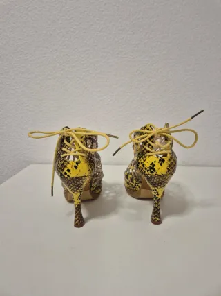 Sandalias de tacón de baile con suela