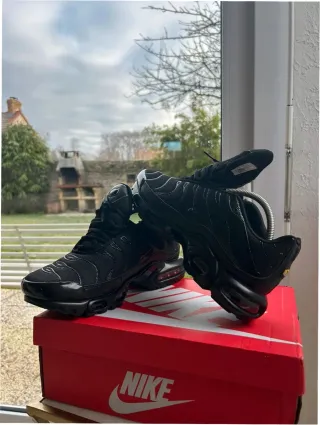 Nike TN Air Max Plus Talla 45 Negro