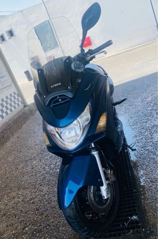 Kymco Xciting 250cc Maxiscooter Automática