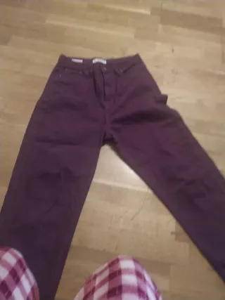 Pantalón granate talla 36