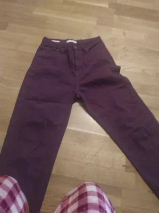 Pantalón granate talla 36
