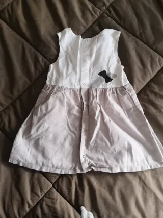 Vestido infantil com estampa de gato