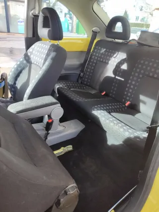 Volkswagen Beetle 2005