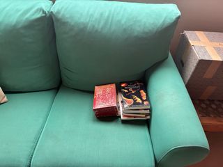 Sofá de 2 plazas color verde azulado