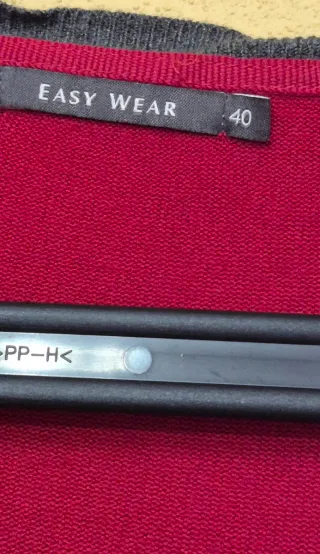 Chaqueta granate y gris