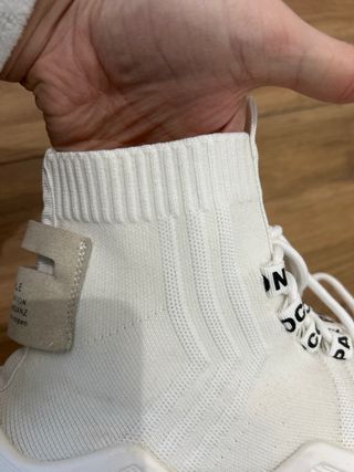 Deportivas blancas tipo calcetín