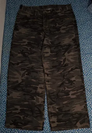 Pantalón baggy camuflaje militar