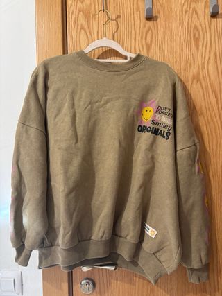 Sudadera Pull&Bear x Smiley World