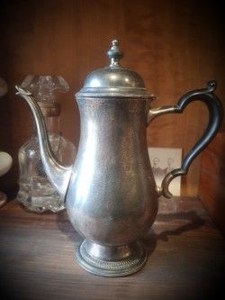 Vintage cafetera o tetera estilo vintage