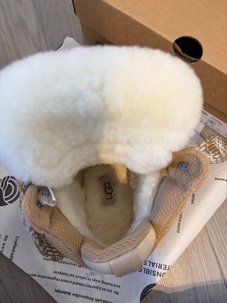 Botas UGG Beige y Multicolor